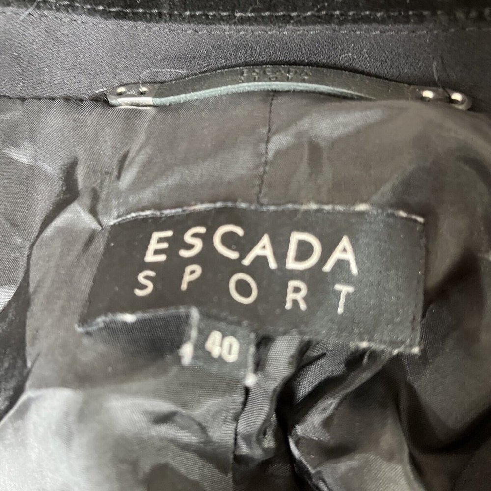Escada Sport Blazer Womans Size 10/40 Black Virgin Wool 2-Button Velvet Collar - Picture 9 of 16